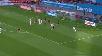 Leverkusen-Bayern Monaco, il gol di Lewandoski