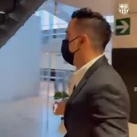 Barcellona, ecco Xavi: il suo arrivo al Camp Nou
