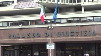 Noemi ferita per errore, aggravante mafiosa ma sconto di pena