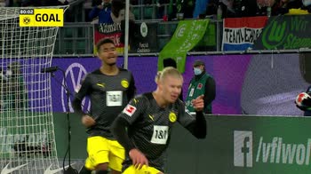 Bundesliga, il gol di Haaland contro il Wolfsburg