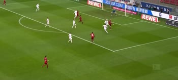 Bundesliga, il gol di Tolisso contro il Colonia