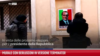 Murale con Berlusconi in versione Terminator