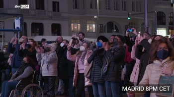 Laura Pausini mondiale per il lancio di Scatola