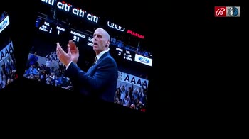 NBA, video tributo dei Mavs per Carlisle che si commuove