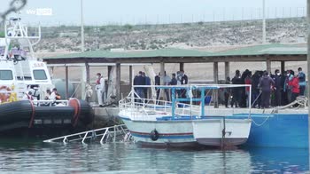 ERROR! Migranti, la Aita Mari sbarca a Lampedusa