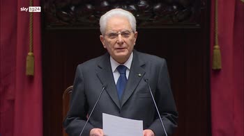 Mattarella giura da presidente e ricorda David Sassoli