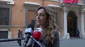 M5s: fare di pi� contro caro energia e approvare salari minimo