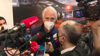 Milano Cortina 2026, la bandiera olimpica arriva in Italia