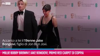 VIDEO Millie Bobby Brown e Jake Bongiovi, primo red carpet