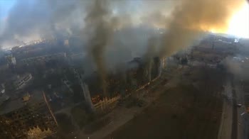 Ucraina, drone mostra distruzione a Mariupol. VIDEO