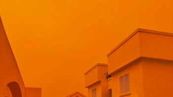 Spagna, tempesta di sabbia dal Sahara colora il cielo