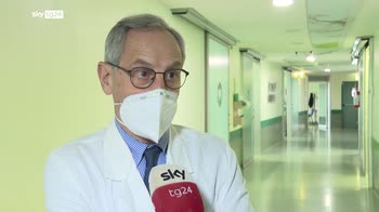 Covid, salgono contagi e ricoveri ordinari