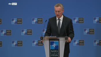Stoltenberg: invieremo armi in Ucraina, Putin si ritiri