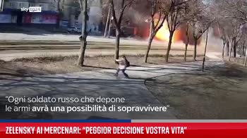 Zelensky ai mercenari: "Pessima decisione". E ringrazia Italia