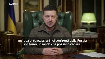 Zelensky: Merkel e Sarkozy vengano a vedere danni loro politica