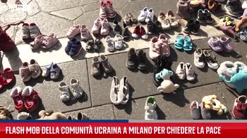 Milano, flash mob della comunità ucraina per la la pace