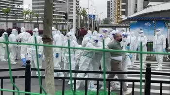 ERROR! Shanghai nuovo centro del virus, citt� stremata da settimane di lock down