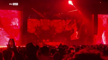 Coachella 2022, Billie Eilish canta "Therefore I am"