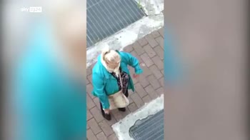 ERROR! Treviglio, donna spara ai vicini. Le immagini dell'aggressione