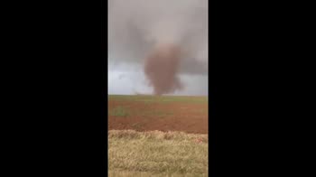 Texas, tornado colpisce un impianto eolico. VIDEO