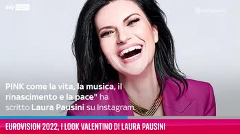 VIDEO Eurovision 2022, i look Valentino di Laura Pausini