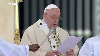 Papa proclama nuovi santi: Ispirino a potenti dialogo contro guerre