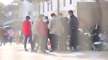 Migranti: 470 su nave umanitaria, 900 in centro accoglienza Lampedusa