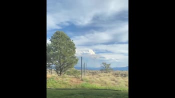 USA, colonna di fumo dal più grande incendio del New Mexico