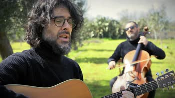 VIDEO - Massimo Donno ft Redi Hasa presenta Undici