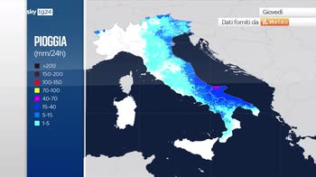 Meteo, maltempo da nord a sud e temperature in calo