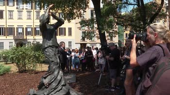 A Milano inaugurata la statua dedicata a Margherita Hack
