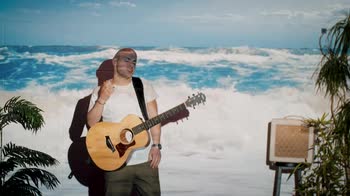 VIDEO - Tolkins presentano Karma Beach