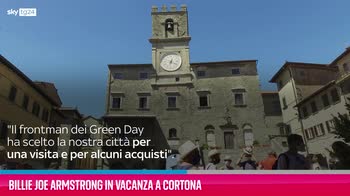 VIDEO Billie Joe Armstrong in vacanza a Cortona