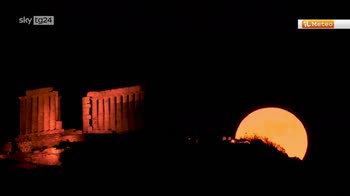 Superluna del Cervo, la pi� grande e spettacolare del 2022