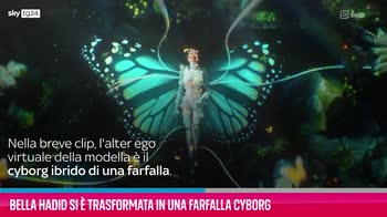 VIDEO Bella Hadid si è trasformata in una farfalla cyborg