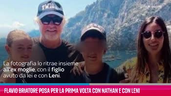 VIDEO Flavio Briatore posa con Nathan e con Leni