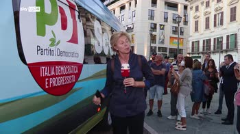 Pd, parte da Brescia l'eco-tour di Letta con il bus elettrico