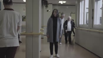 VIDEO - Claire D canta Fammi Sentire in un Sogno