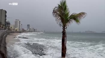 Uragani, il landfall di Orlene in Messico: venti fino a 150 km/h