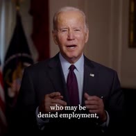 Biden annuncia la grazia per il "possesso di marijuana"