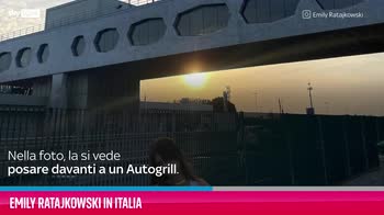 VIDEO Emily Ratajkovski in Italia