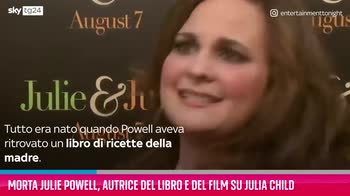 VIDEO Morta Julie Powell, autrice di Julia Child Julie&Julia