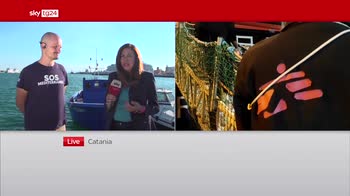 Timeline, Migranti sbarcano a Catania