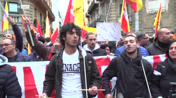 Palermo, protesta contro tagli al reddito cittadinanza