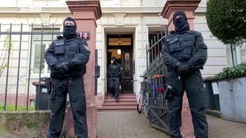 ERROR! Germania, progettavano attacco al parlamento in 25 in manette