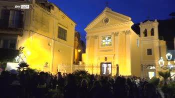 Frana Ischia, vescovo ai funerali richiama istituzioni