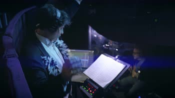 Cats, il promo del musical con Malika Ayane