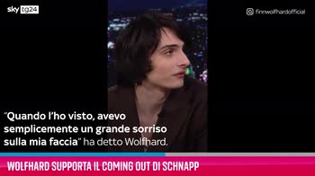 VIDEO Wolfhard supporta il coming out di Schnapp