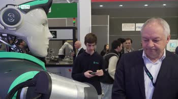 Bologna a Mecspe Robee il primo operaio robot umanoide