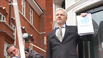 Caso Assange, la moglie Stella: la sua � una storia di lotta tra verit� e potere